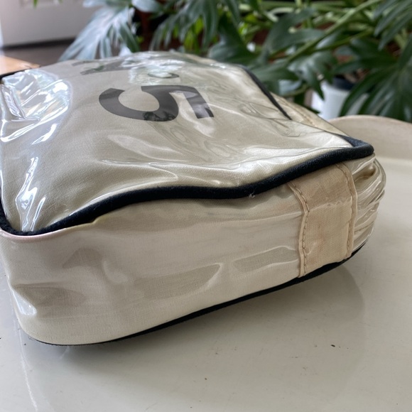 Vintage Chanel No 5 Cosmetic Makeup Travel Bag Pouch. Made in Taiwan R.O.C. - Picture 7 of 12